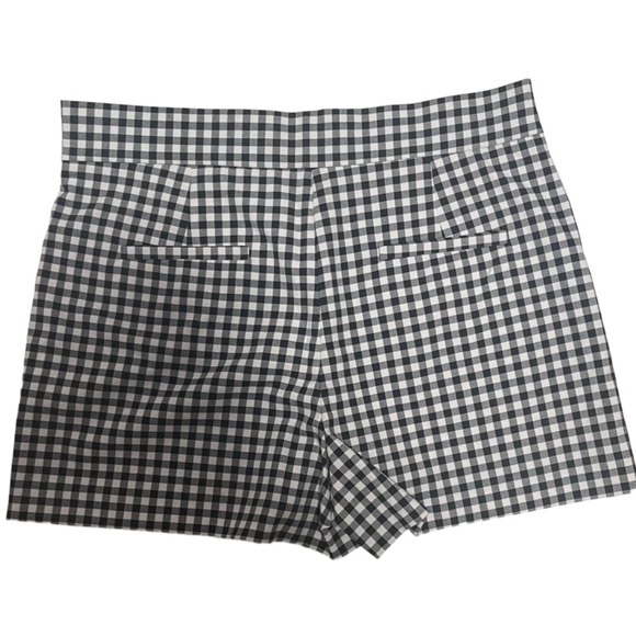 ZARA beautiful shorts black/white with floral pattern. Size L. Side zipper. - Picture 2 of 13